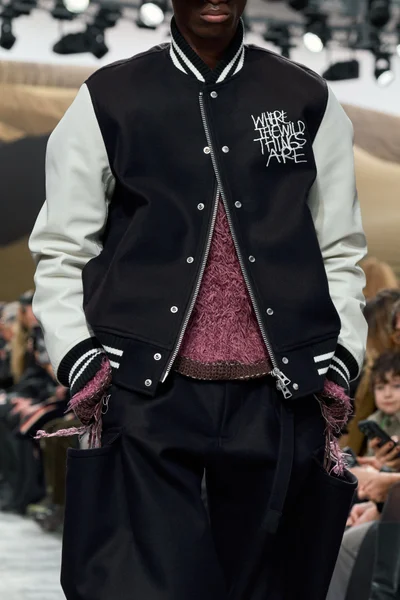 Look 50